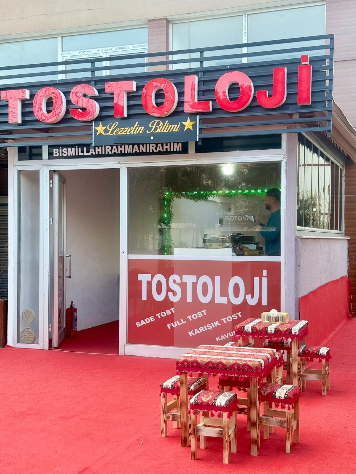 Tostoloji